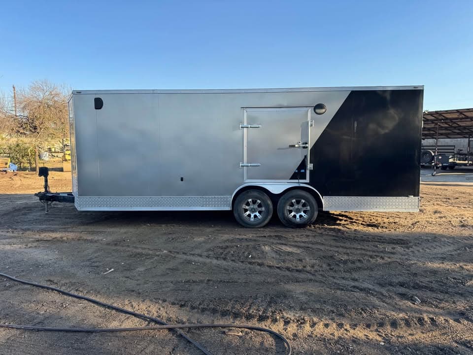 22.5ft Enclosed Trailer