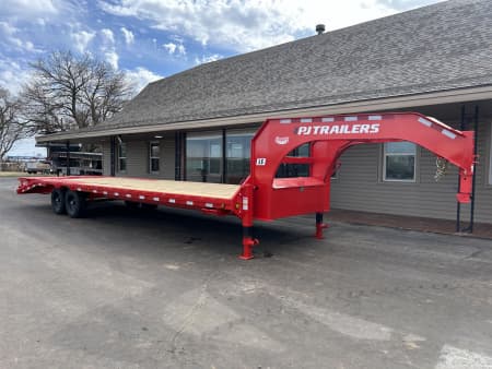 PJ 102"x30' GN Low Pro Flatbed w/ Singles