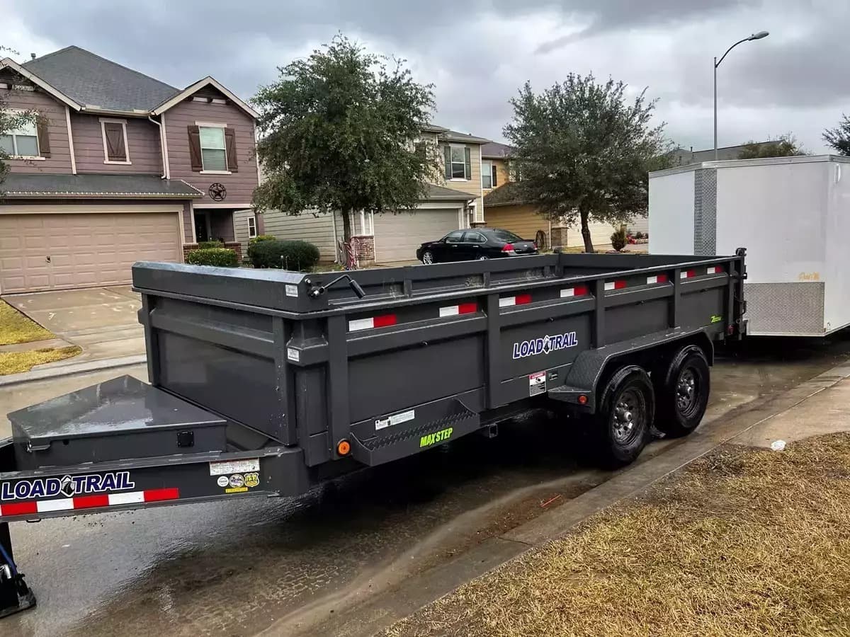 90" x 16' Dump Trailer