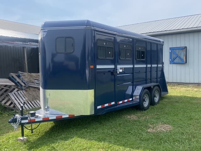 18ft Horse Trailer