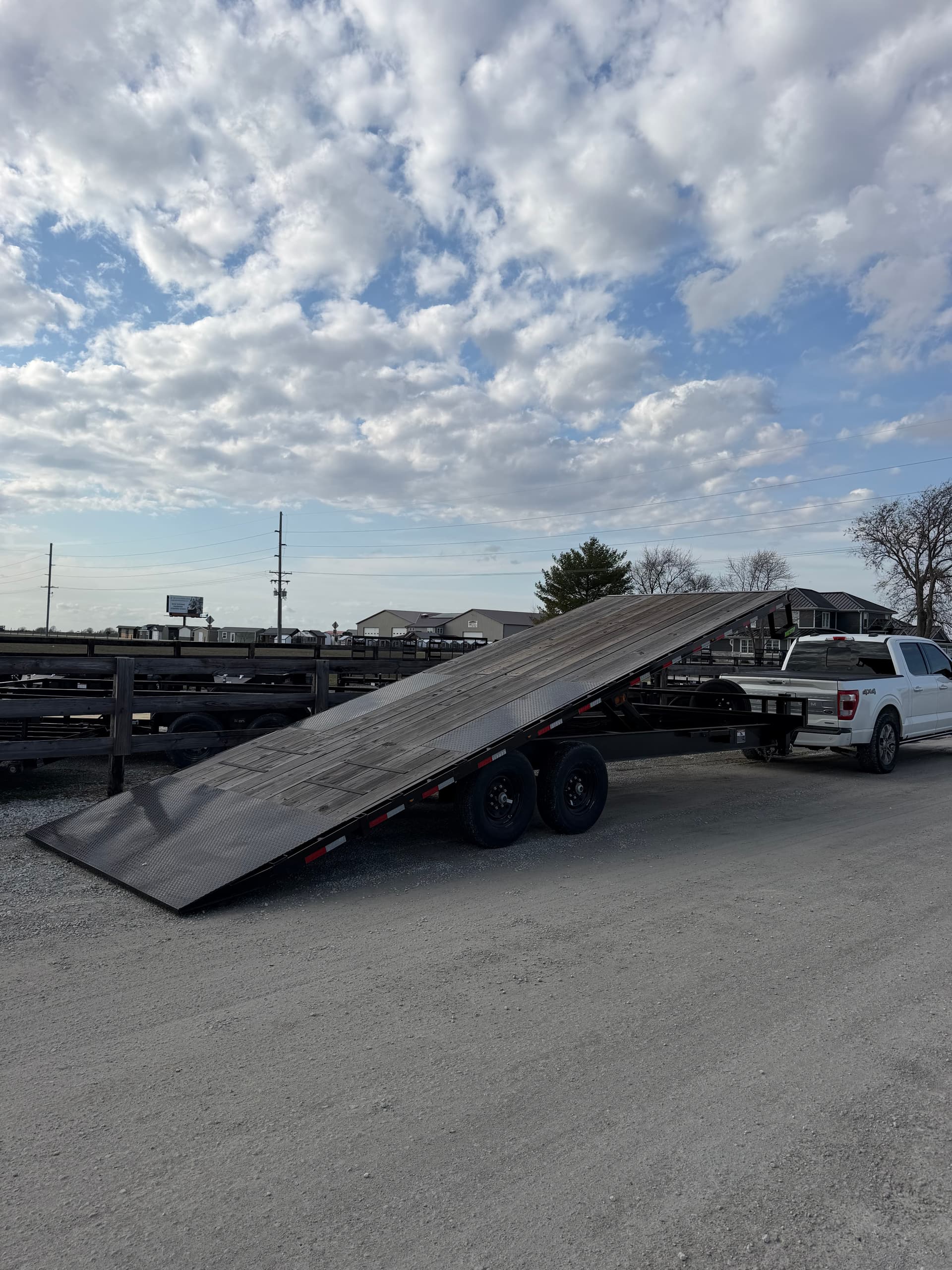 102" X 24' Deckover Tilt Trailer (Winch)