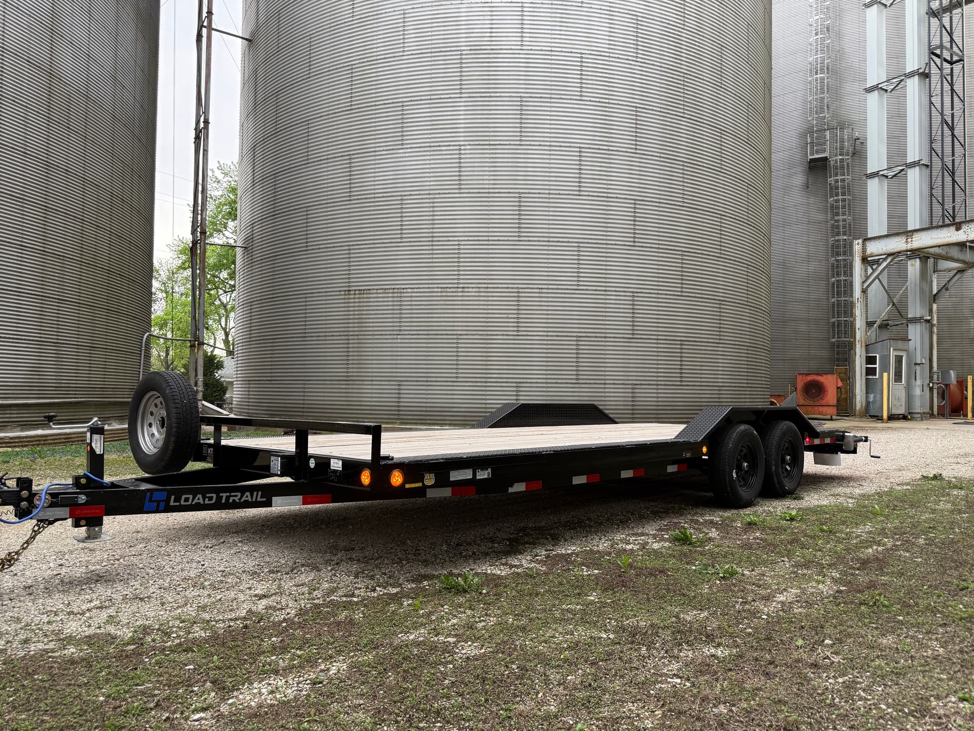 Load Trail 10k 102"x22ft drive over fender