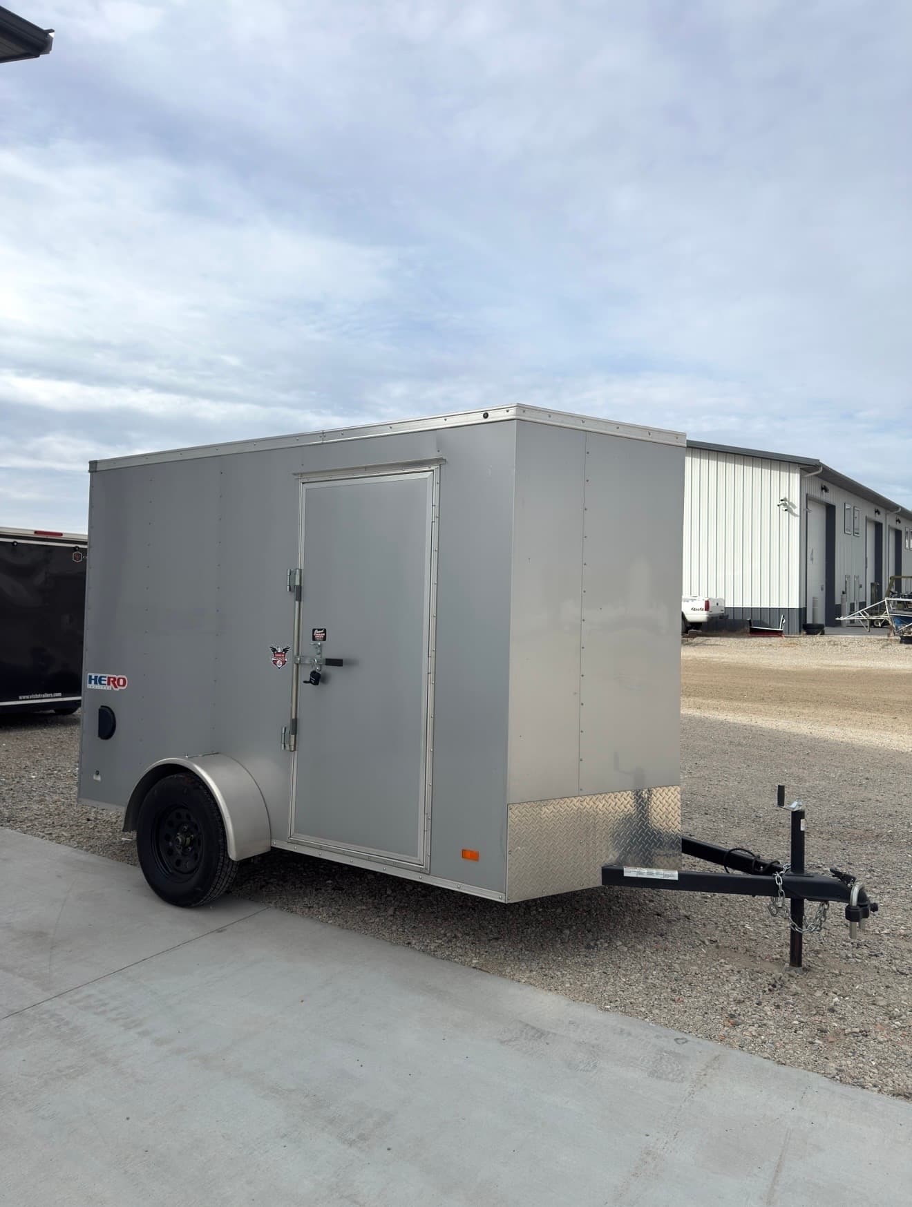 6’x10’ Enclosed