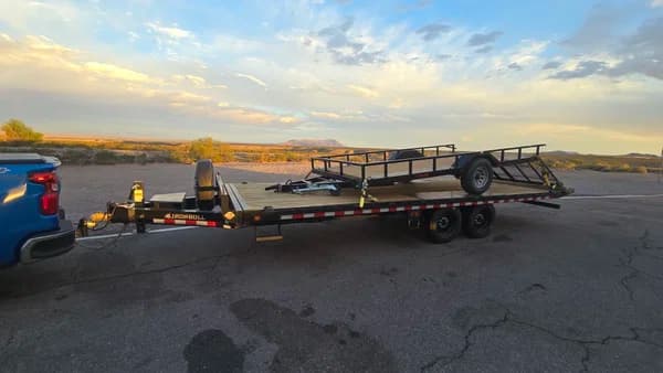 8.5x24ft Deckover Tilt Trailer