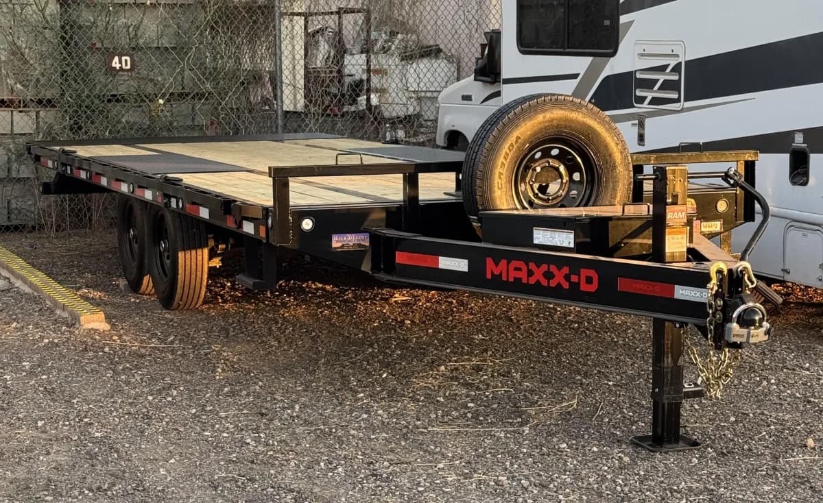 8.5x22ft Tilt Deck/Deck-Over Trailer