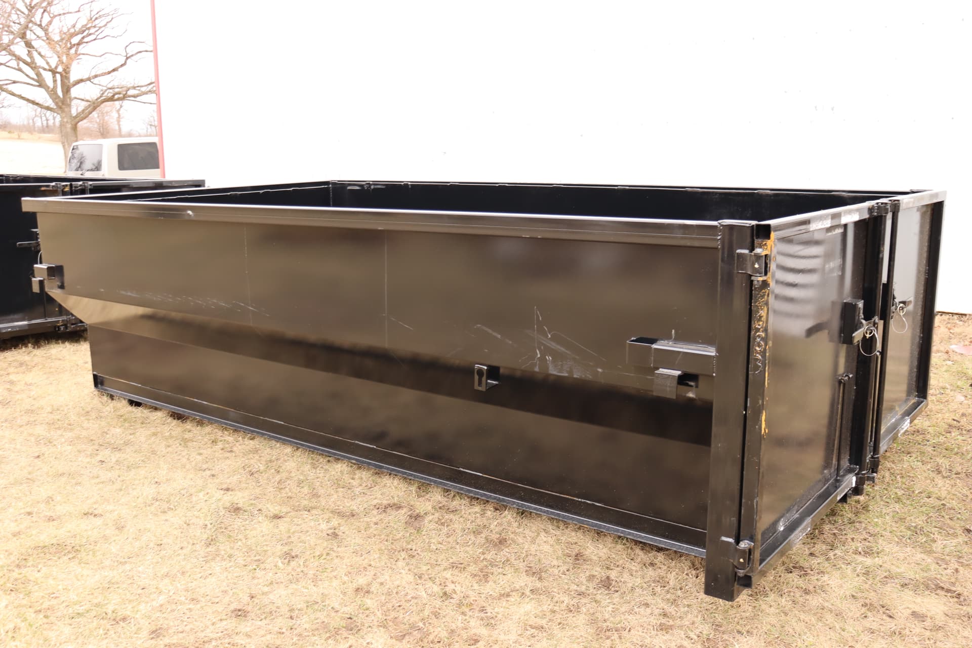 13 Yard Dumpster (1 Ton included)