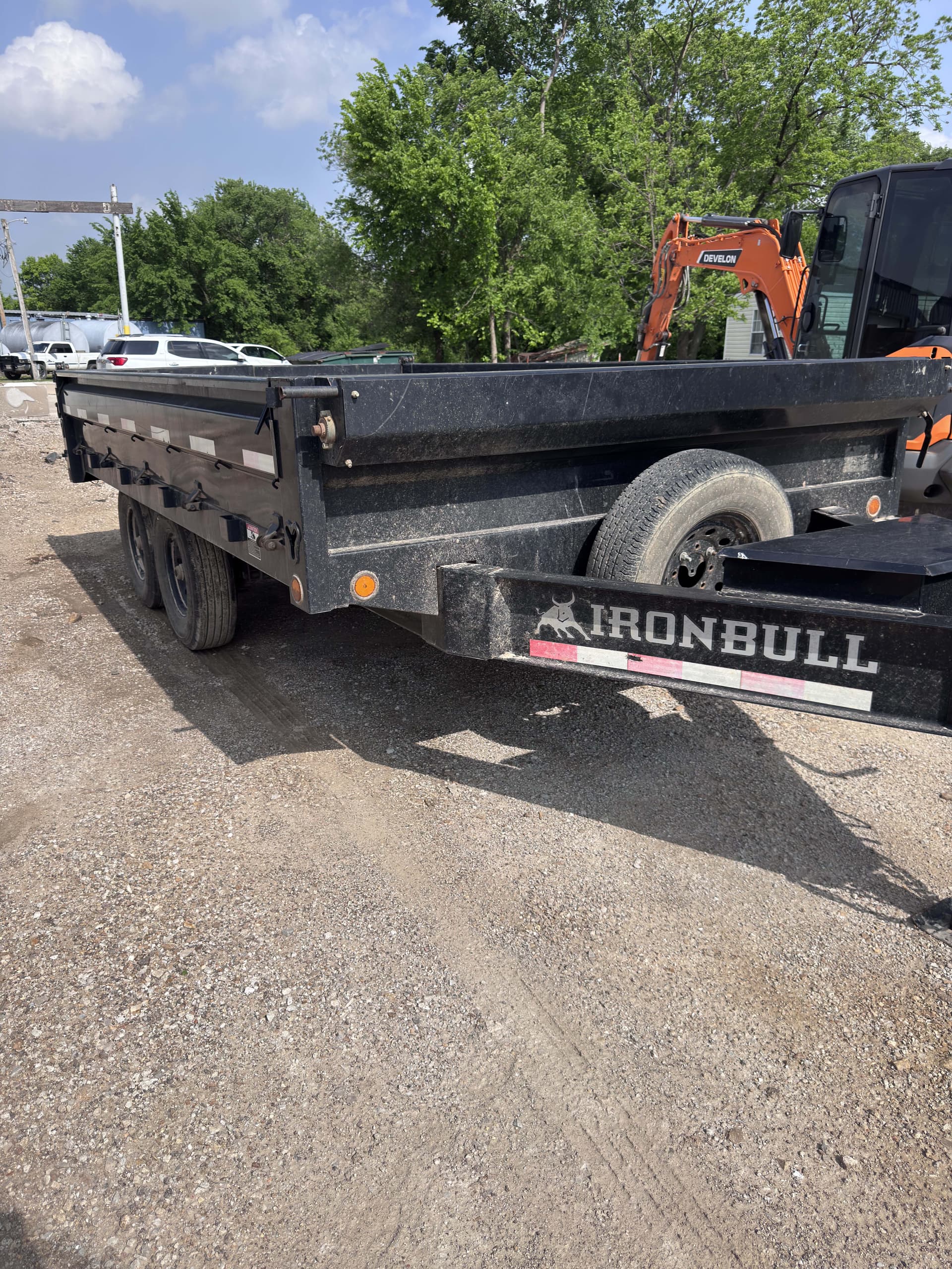 102" x 14' Dump Trailer