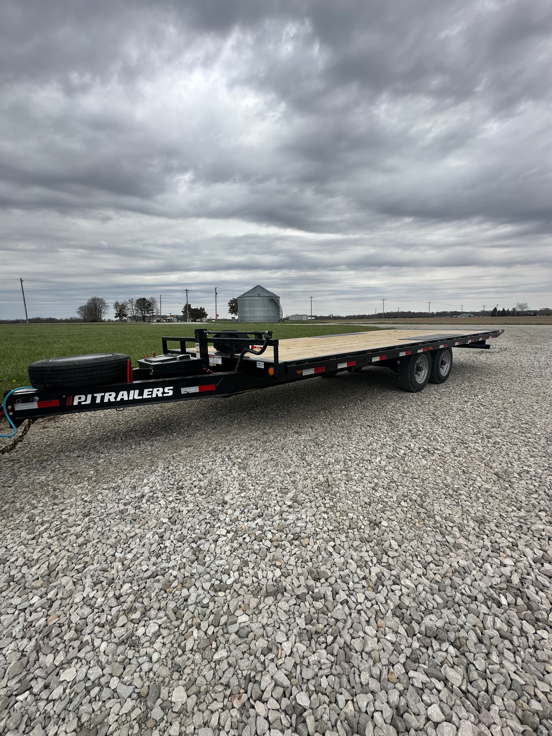 22' Deckover Tilt Trailer