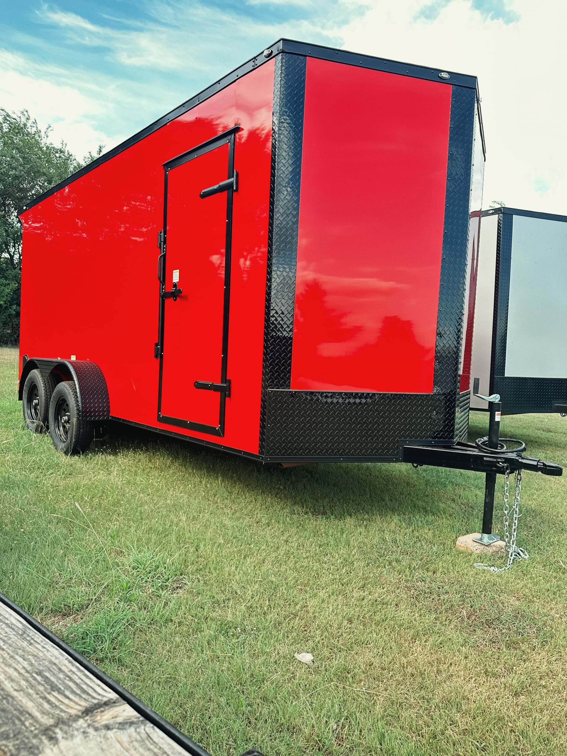 16x7 ENCLOSED