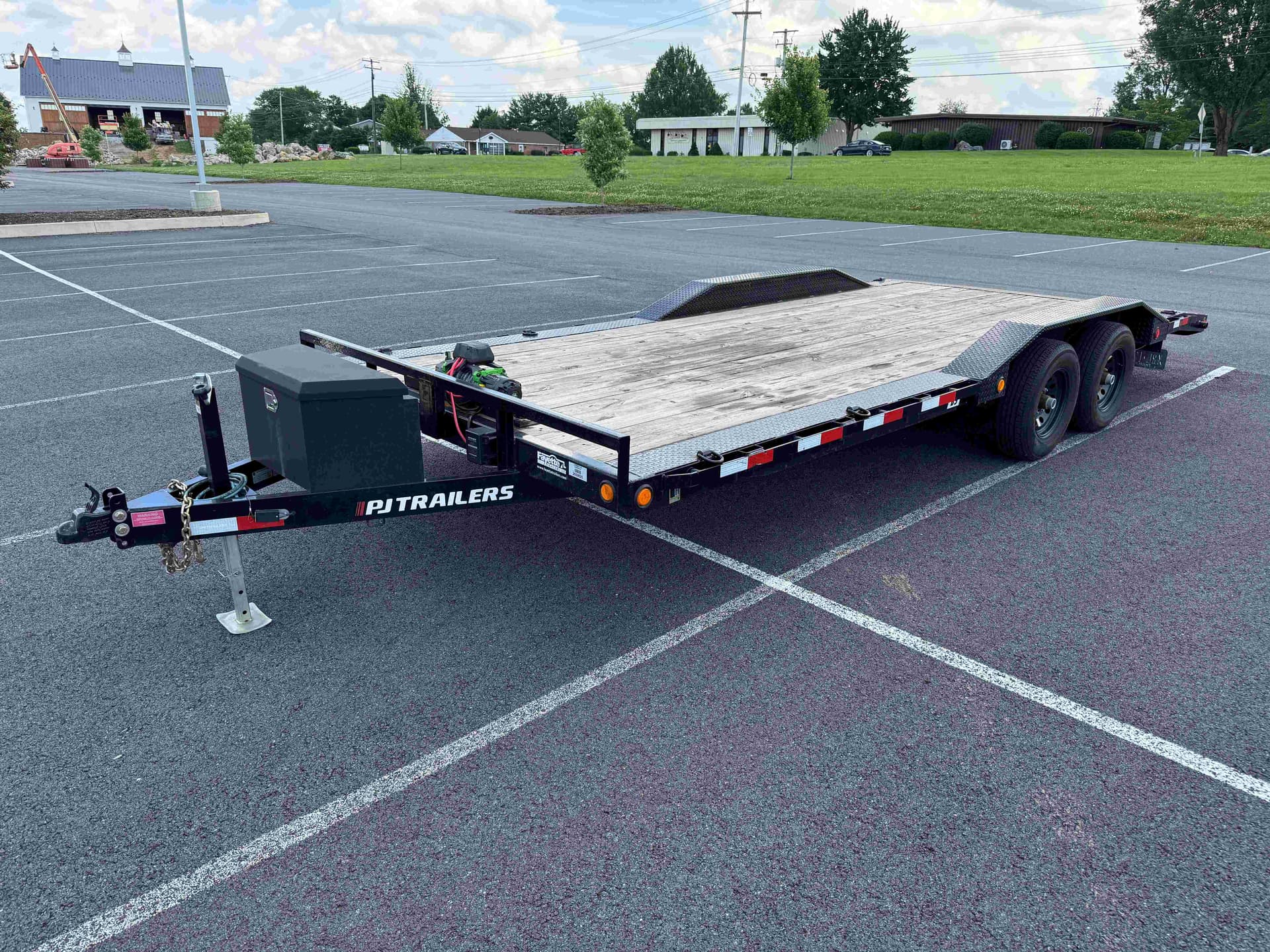 2023 20' PJ DOF Car Hauler