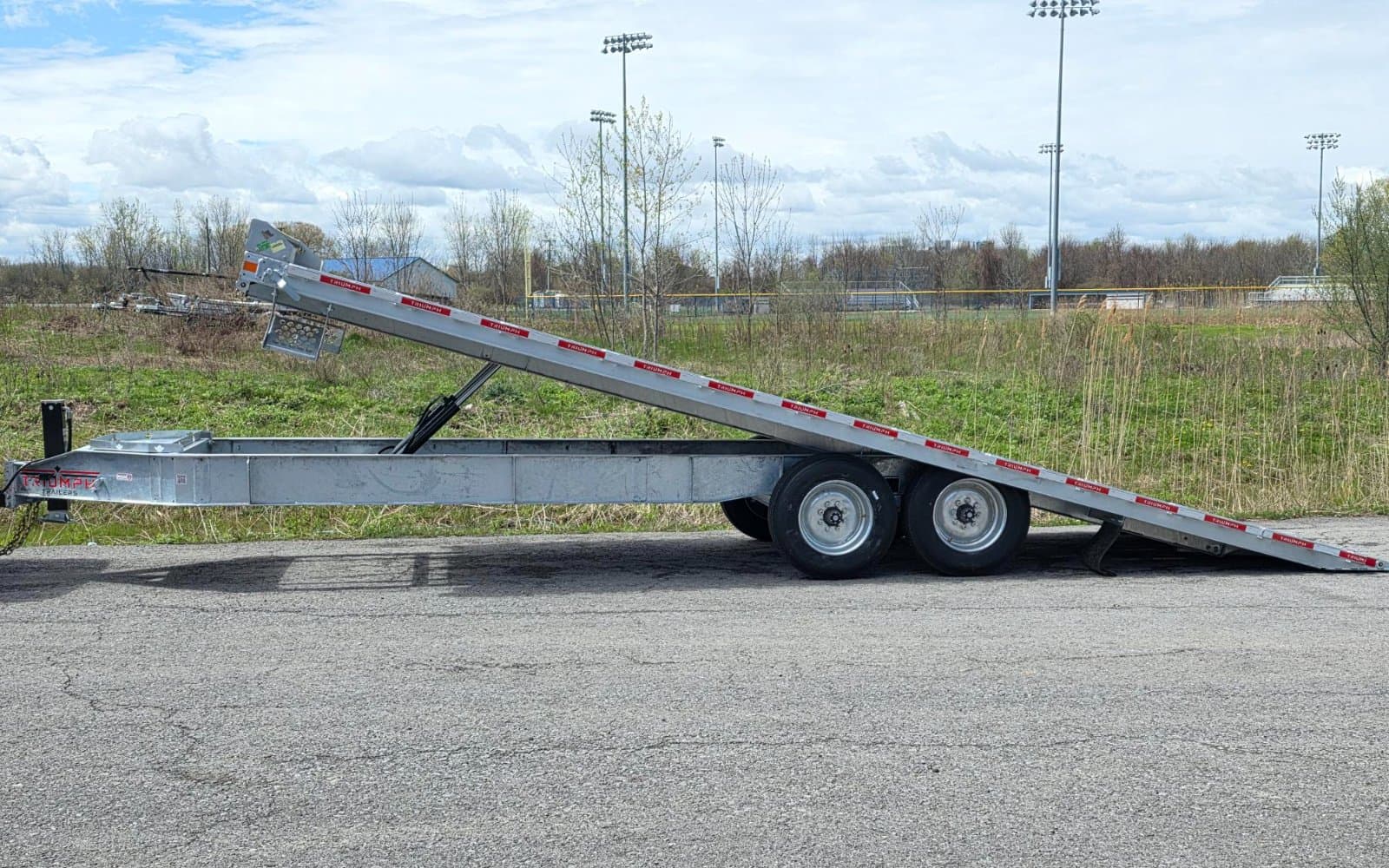 24ft Tilt Trailer