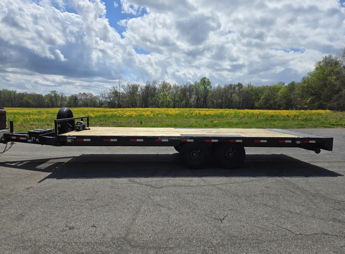 22ft Deckover Trailer