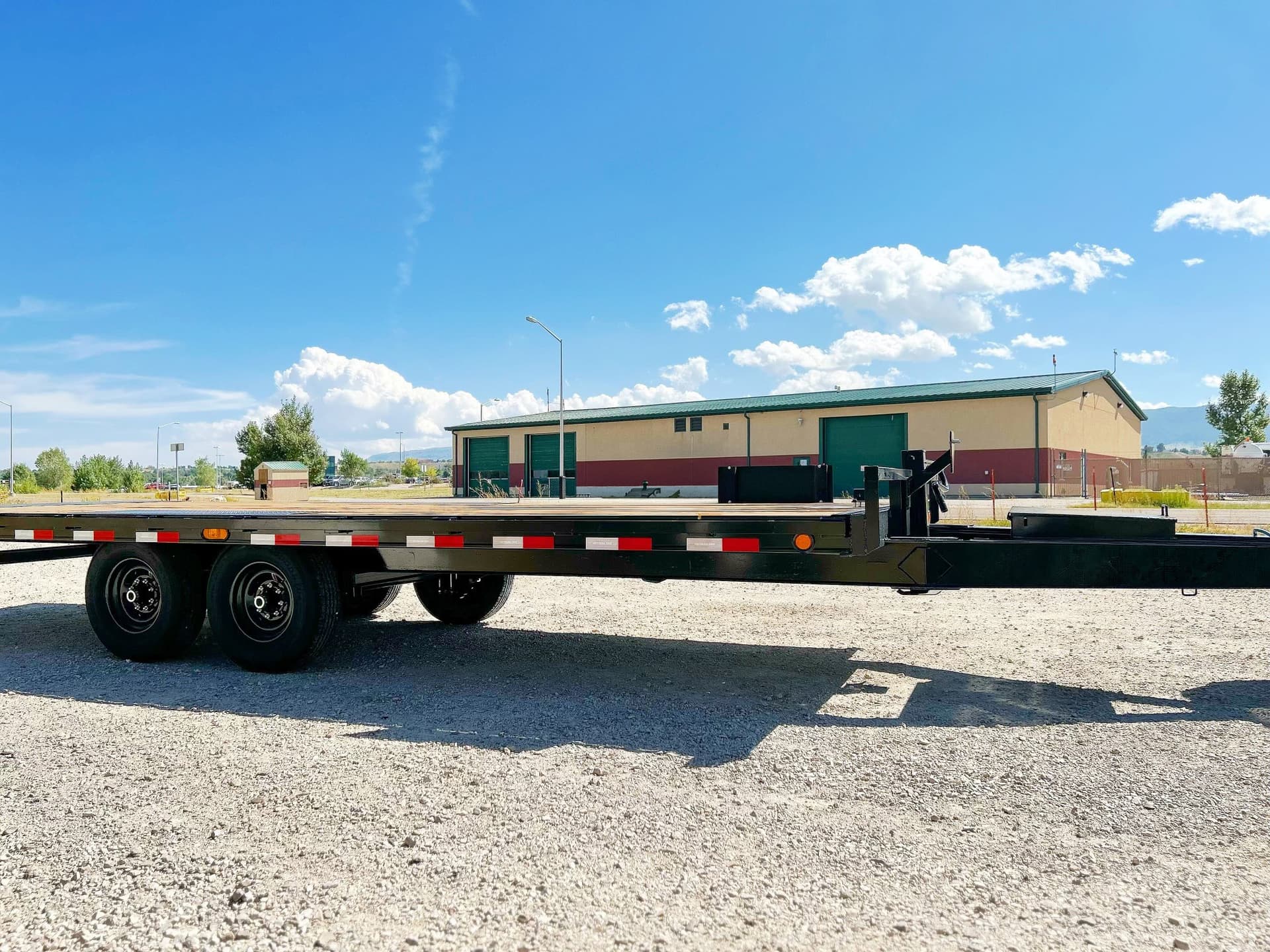 22ft Flatdeck Tilt Trailer