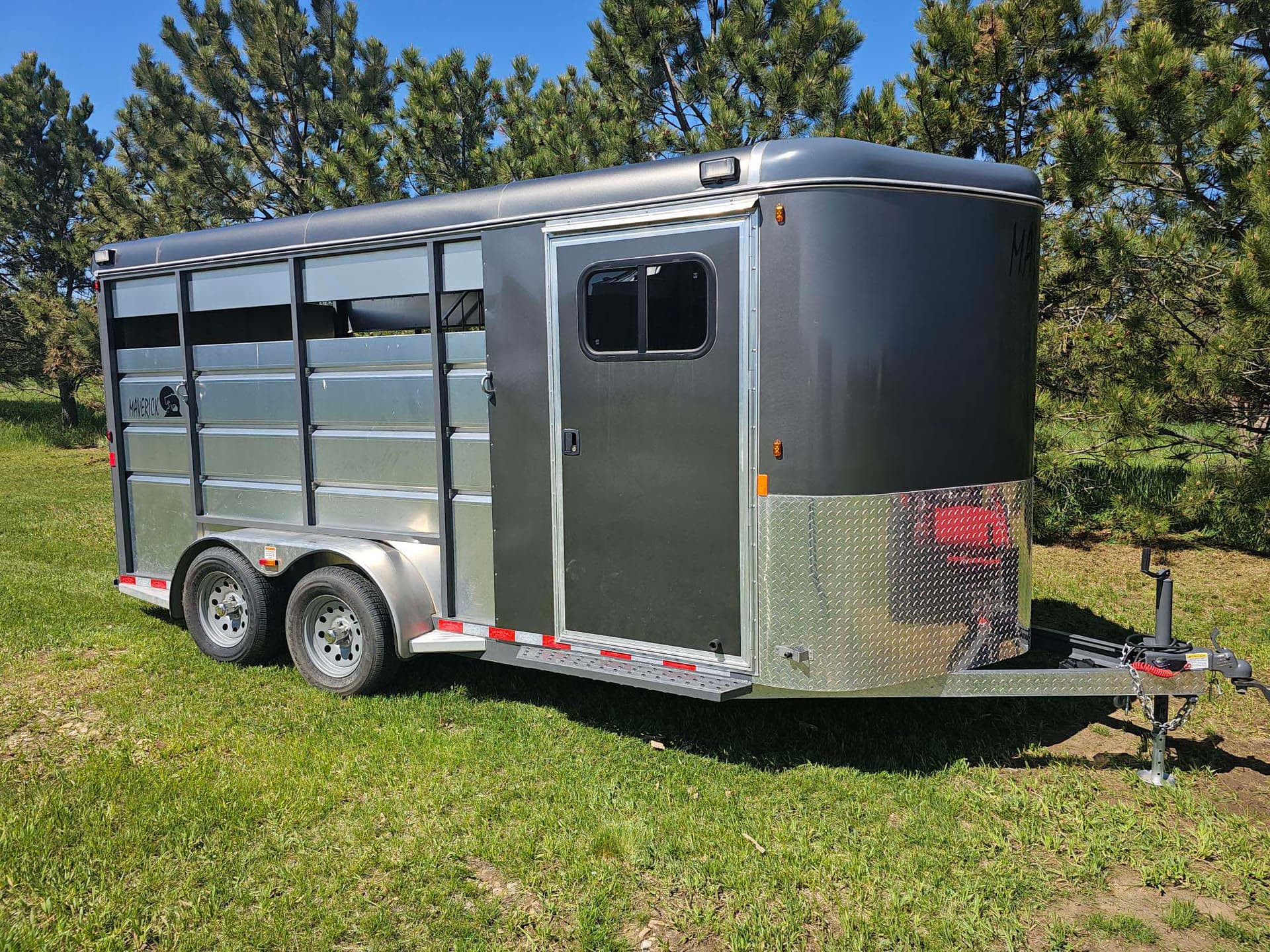 17ft Horse Trailer