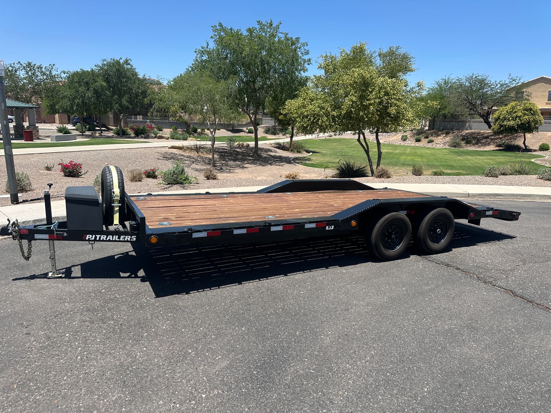 PJ 10k 20' car hauler