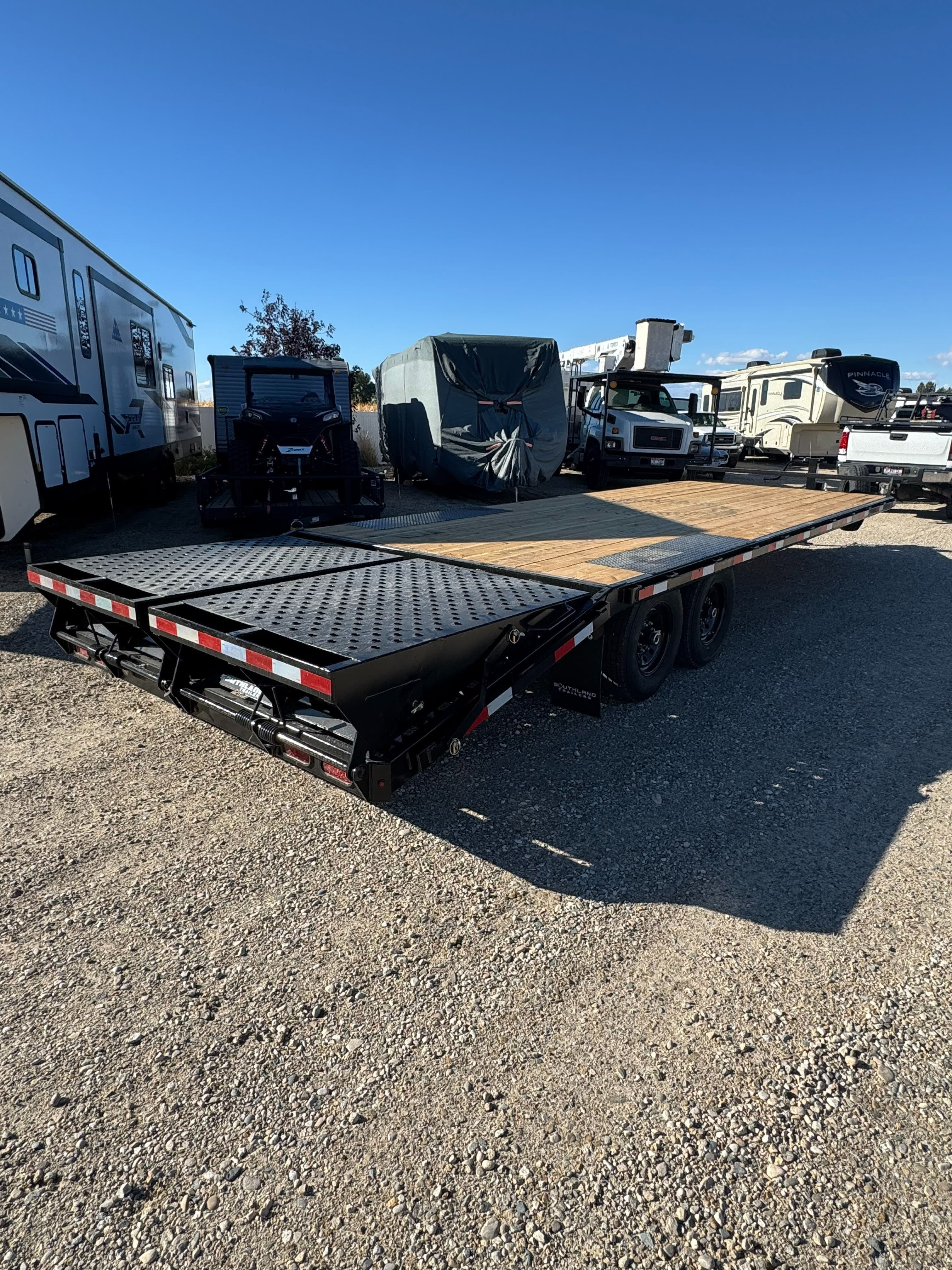25ft Deckover Trailer