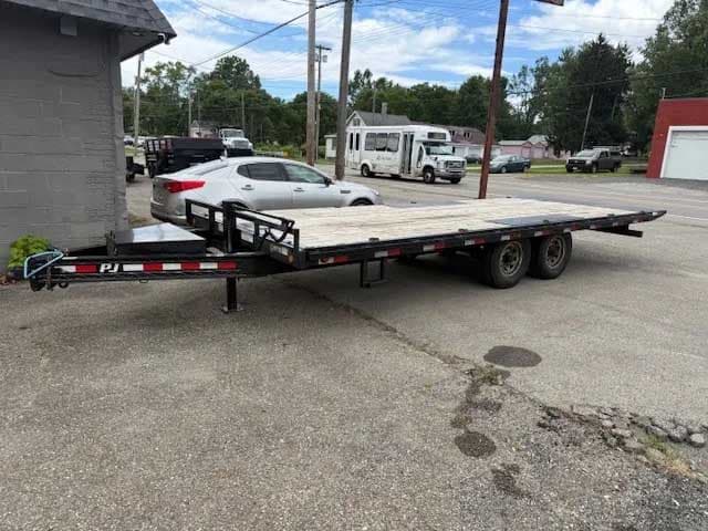 7' x 20' Car Hauler Trailer