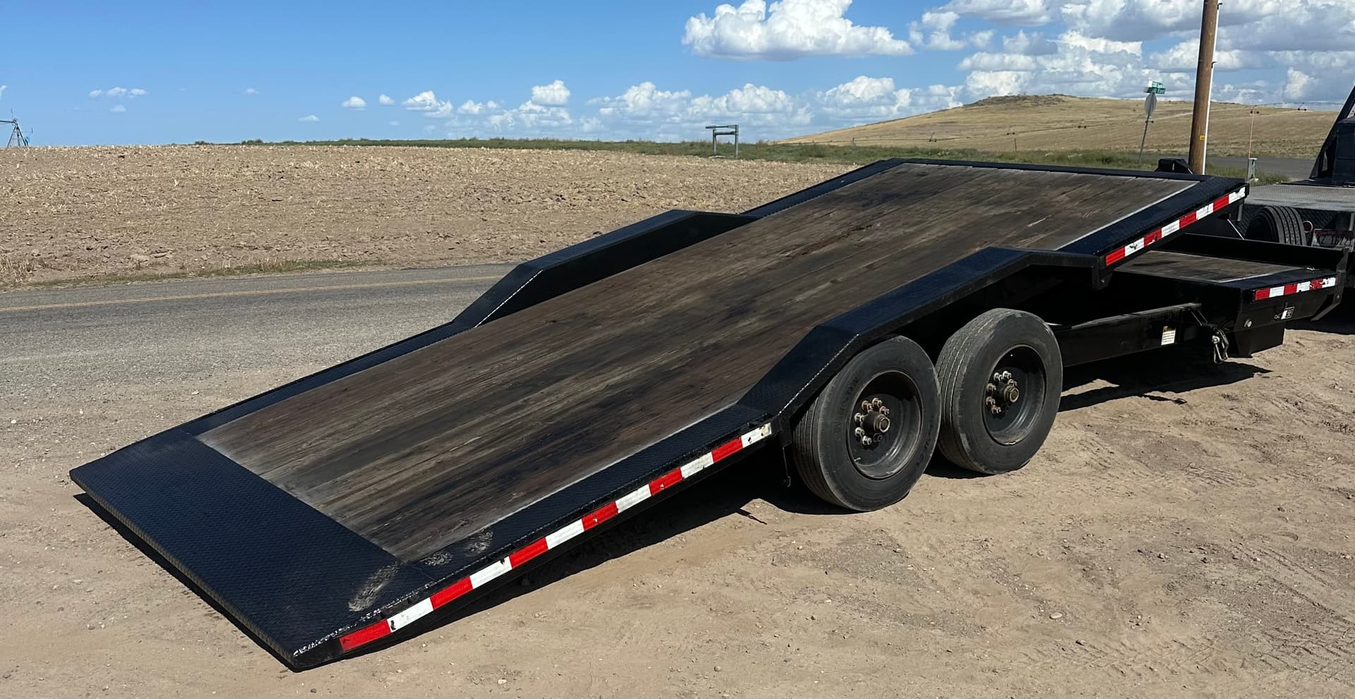 22FT Tilt Deck