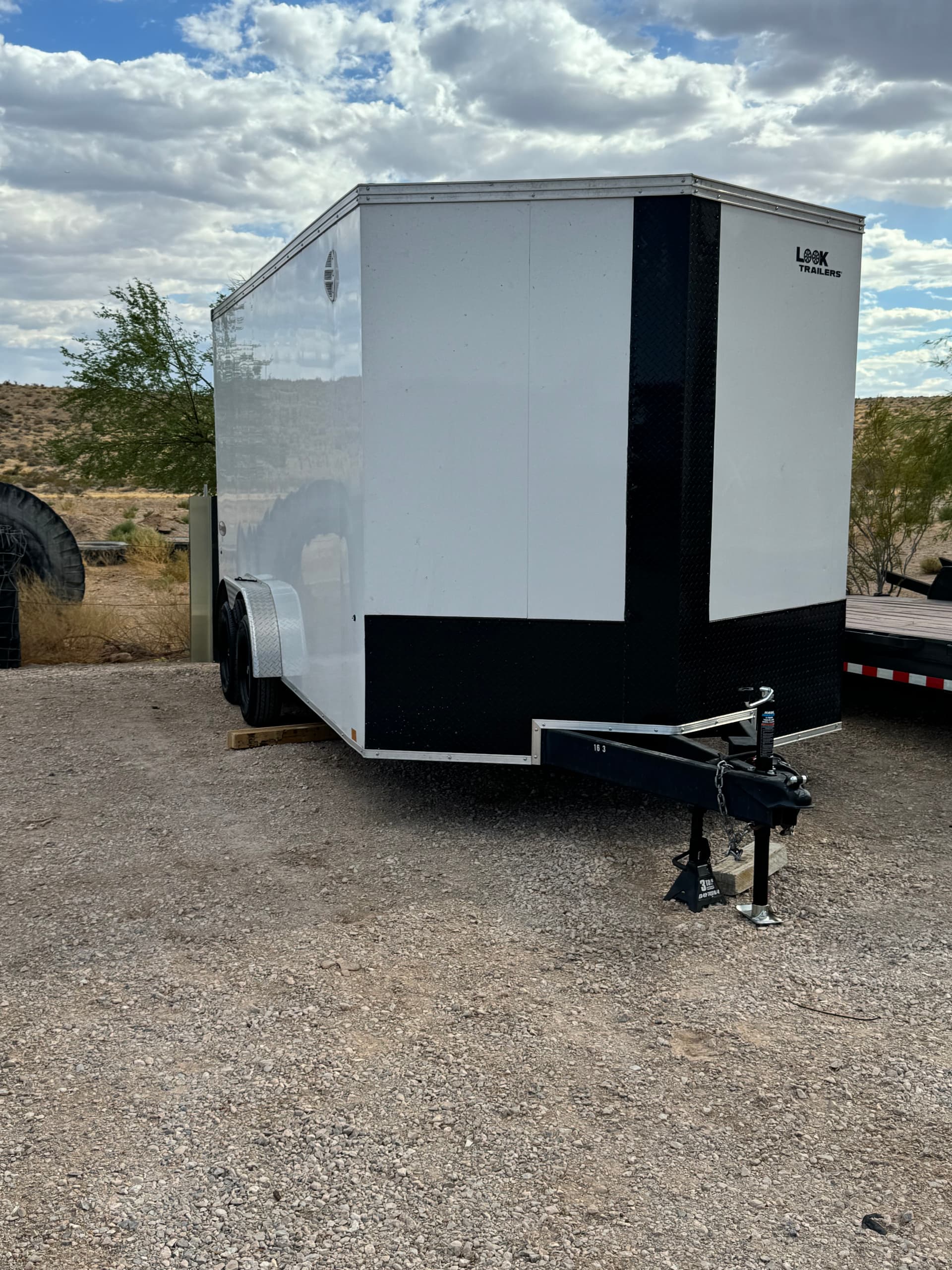 7 X 16 Enclosed
