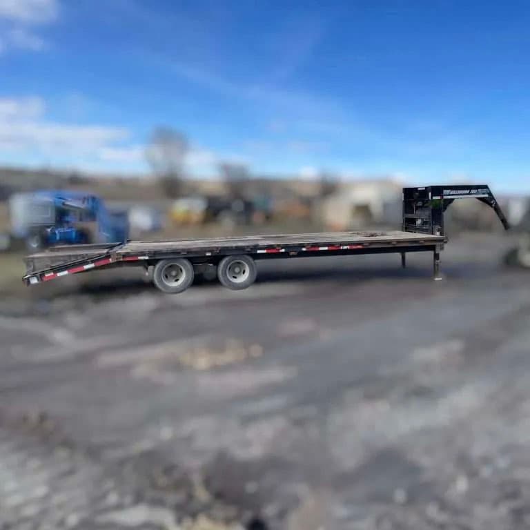 27ft Deckover Trailer