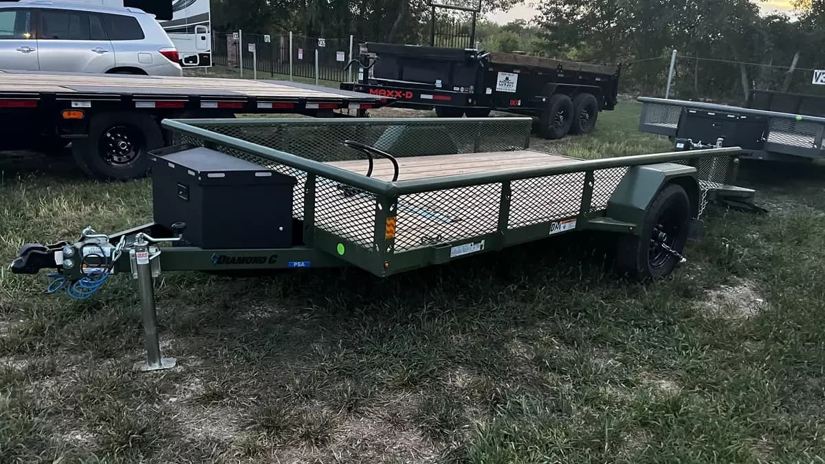 6.4' x 12' Utility Trailer