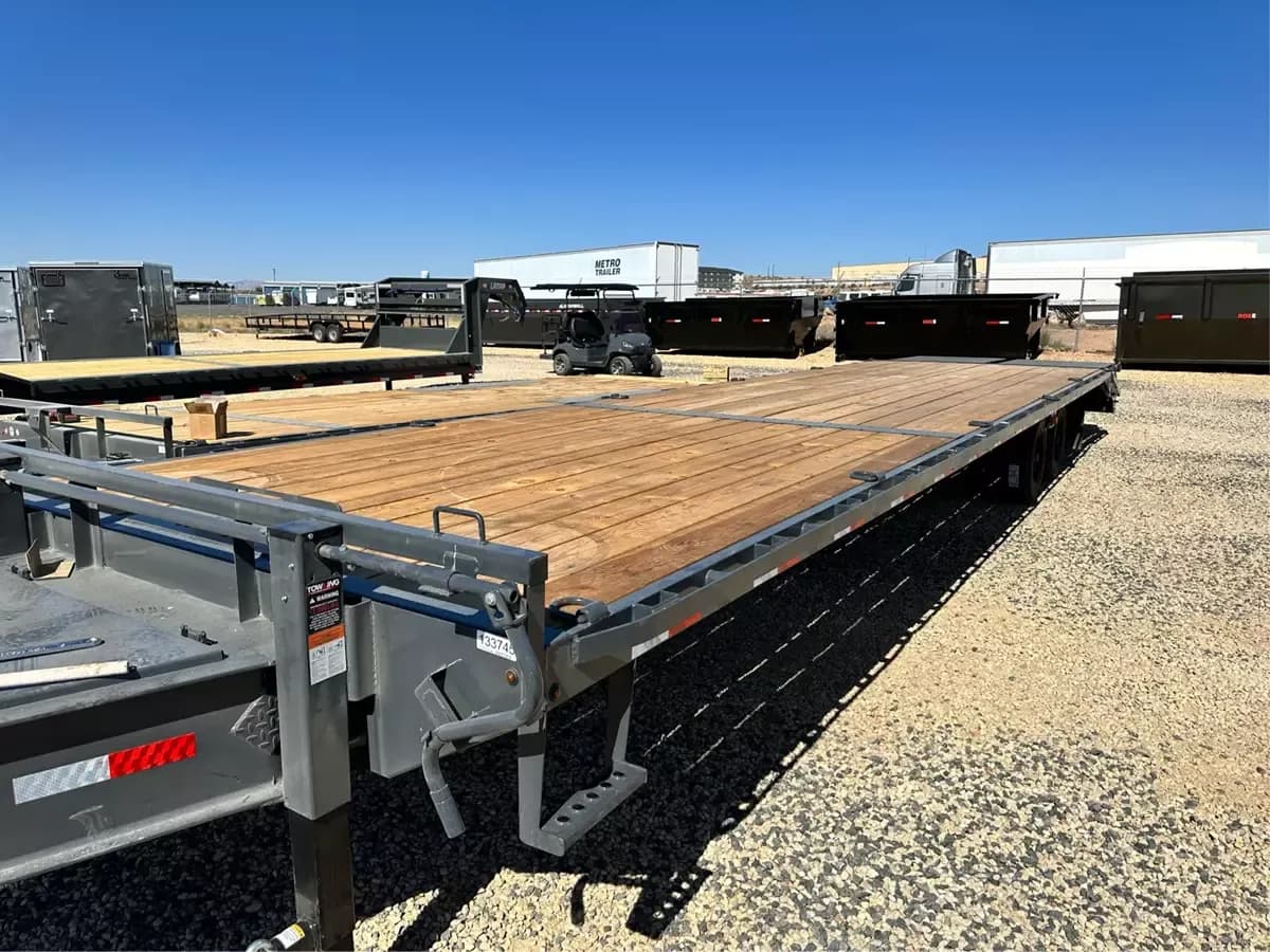 36ft Deckover Trailer