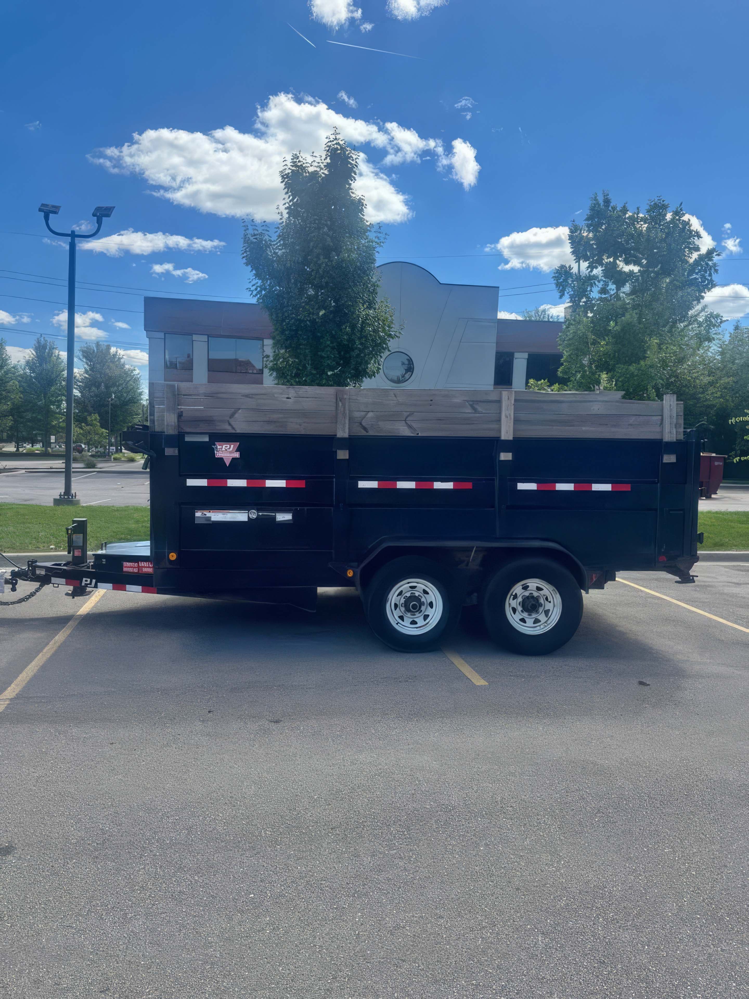 7x14ft Dump Trailer
