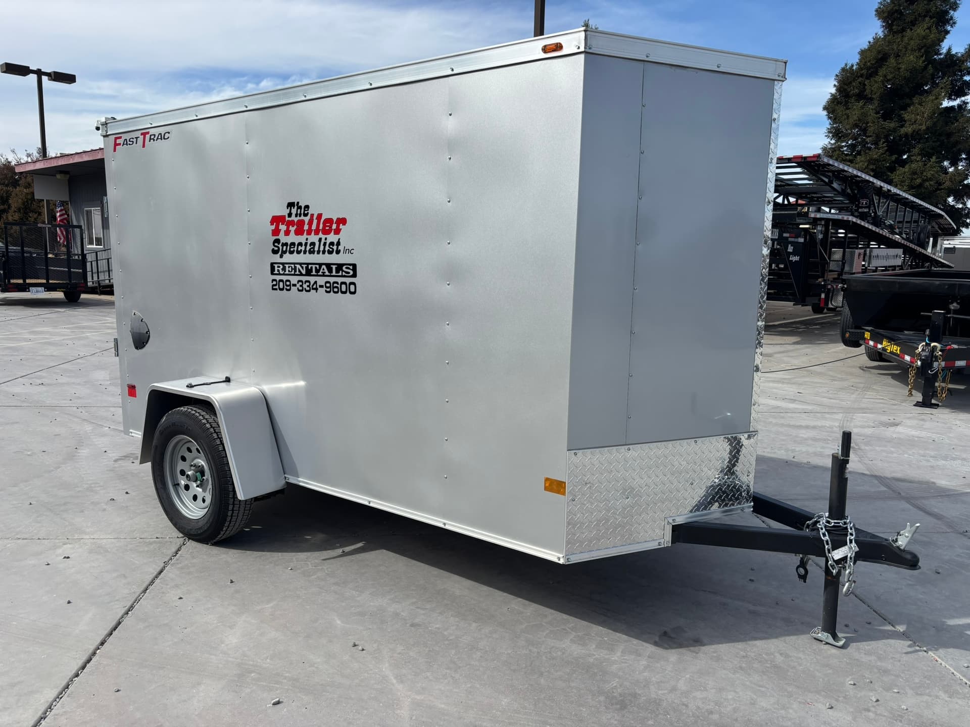 2025 Enclosed 5X10