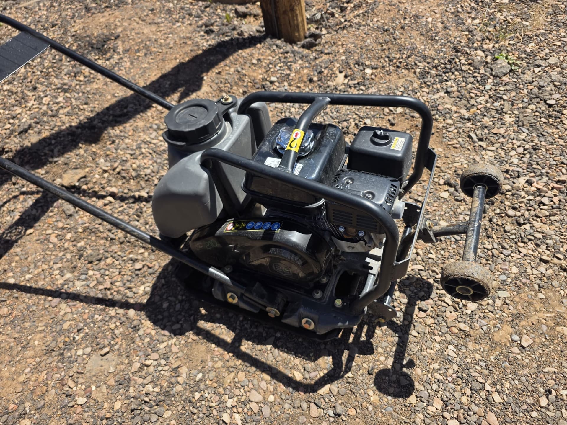 SP210 Plate Compactor