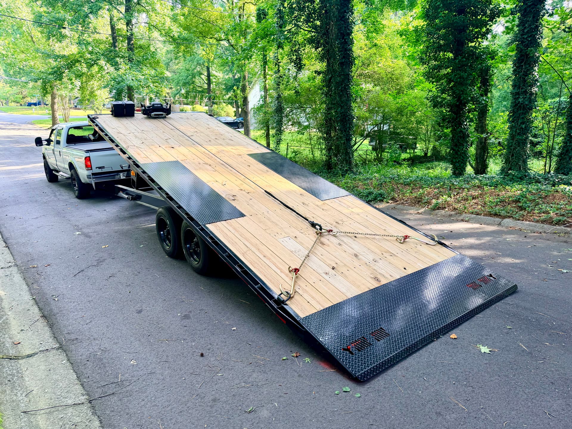 8.5x24’ Deckover Tilt Trailer