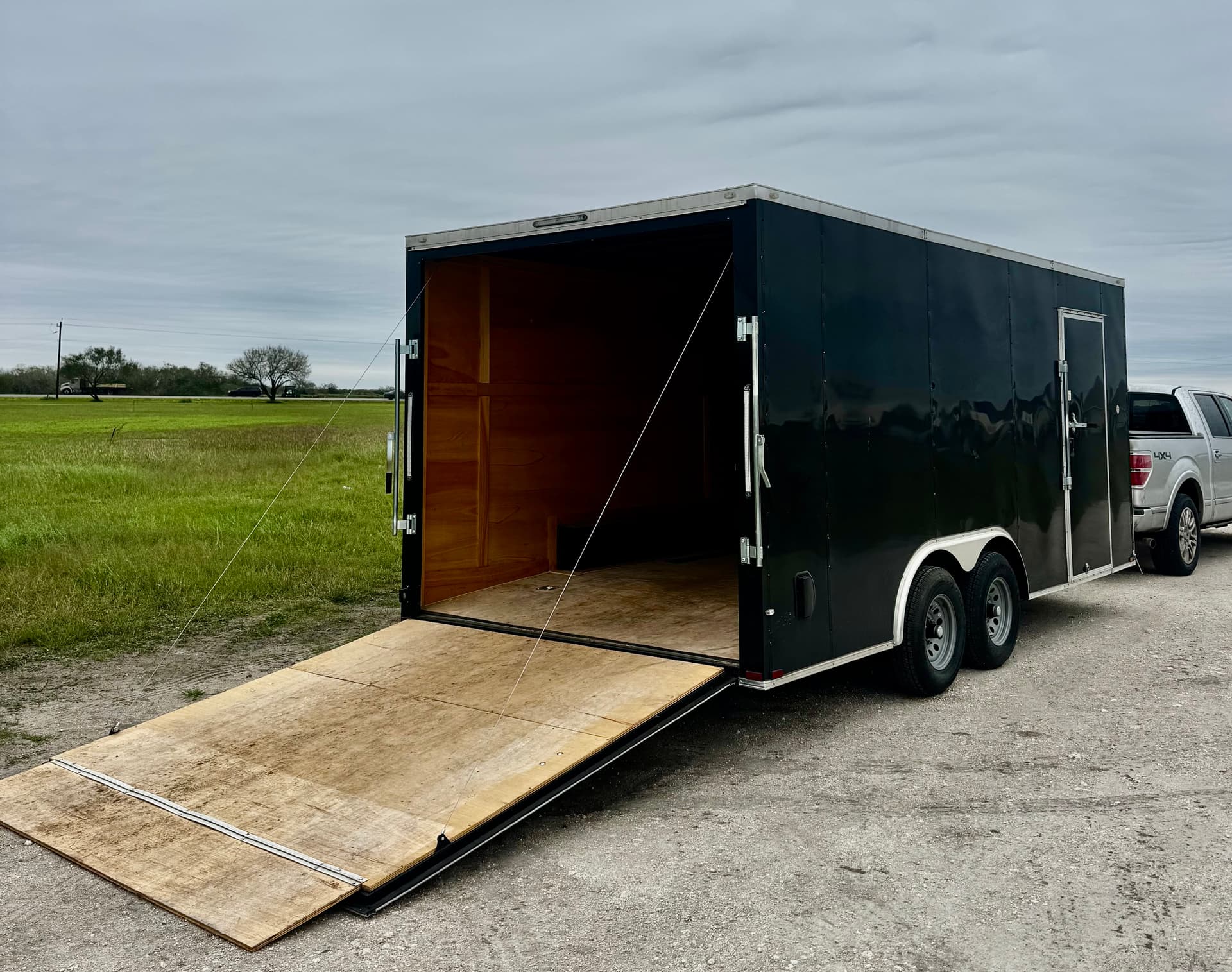 18ft Enclosed Trailer