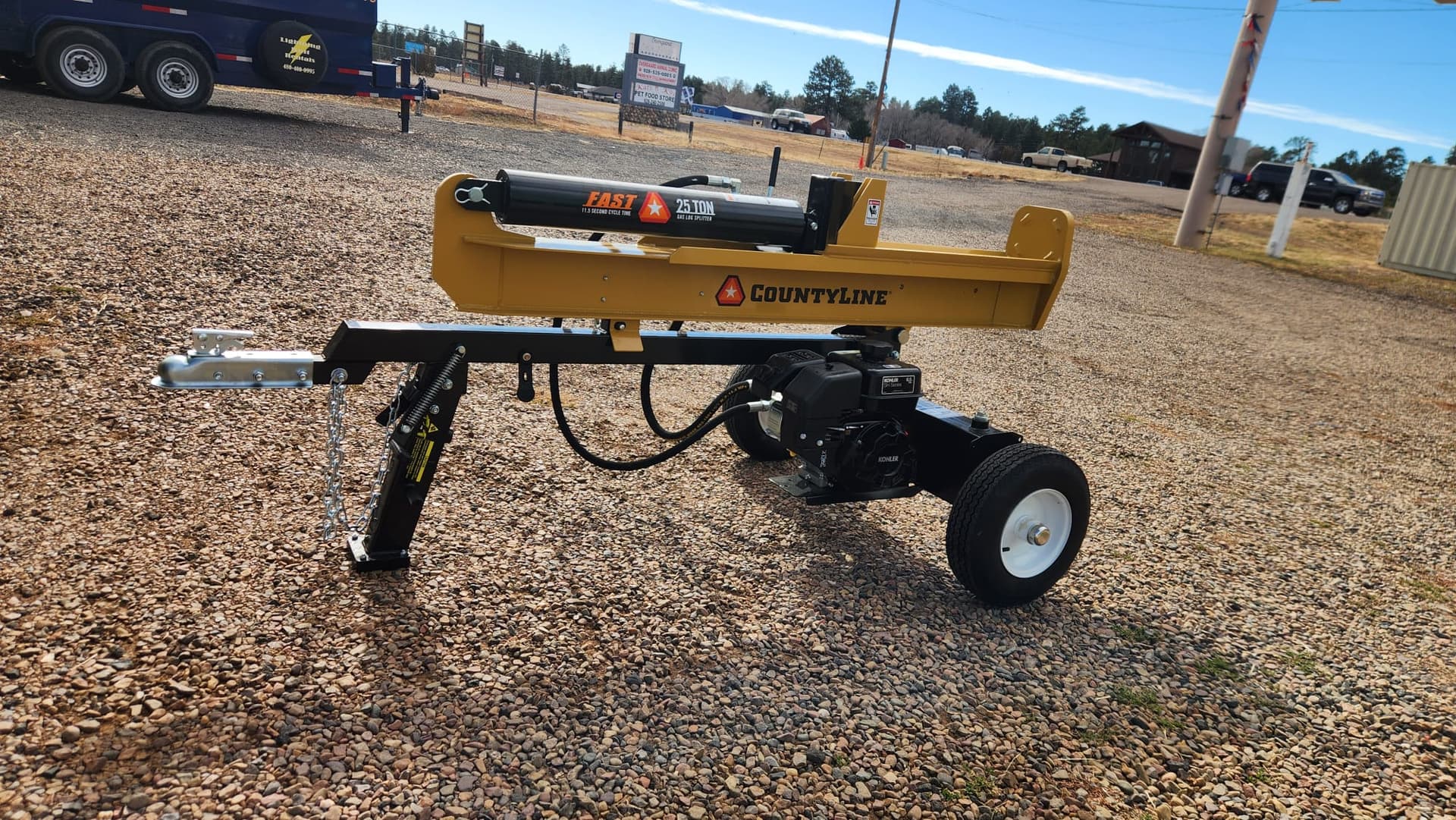 Country-Line 25-ton Log Splitter