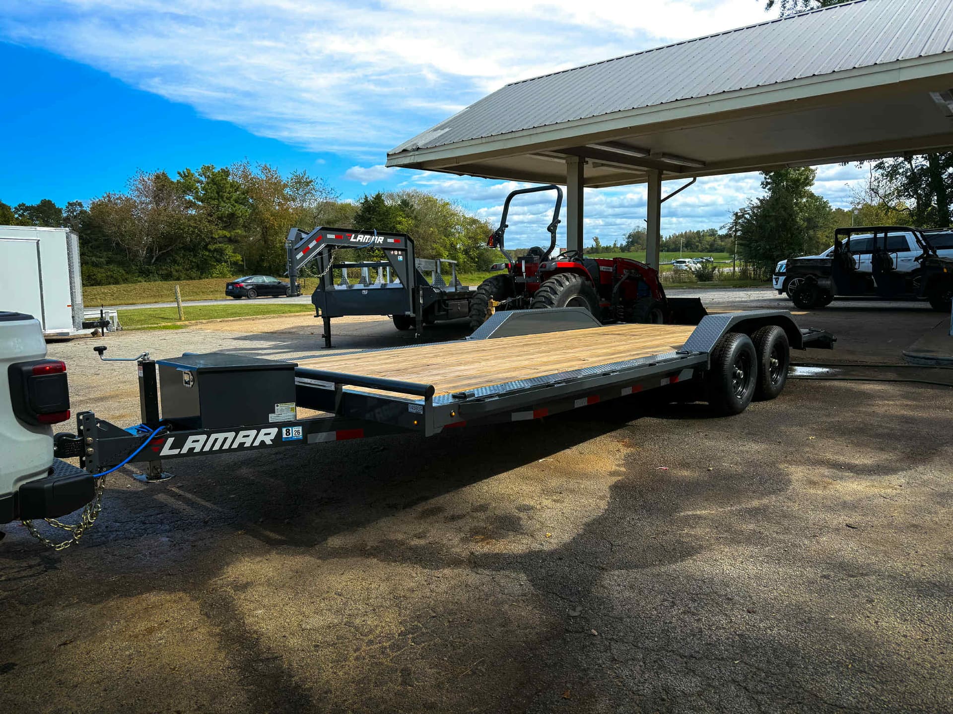 22' Car Hauler w/ Drive Over Fenders