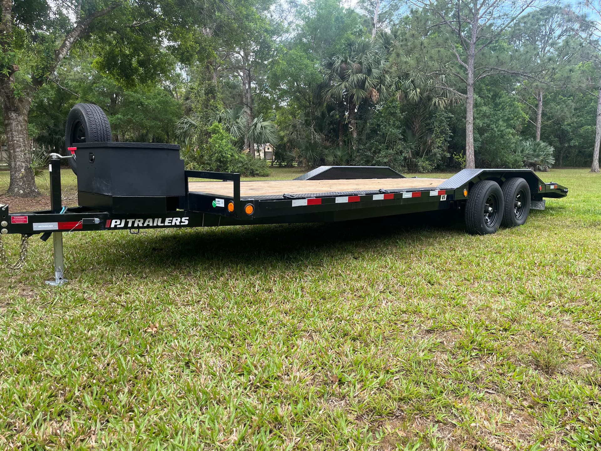 22ft Deckover Trailer