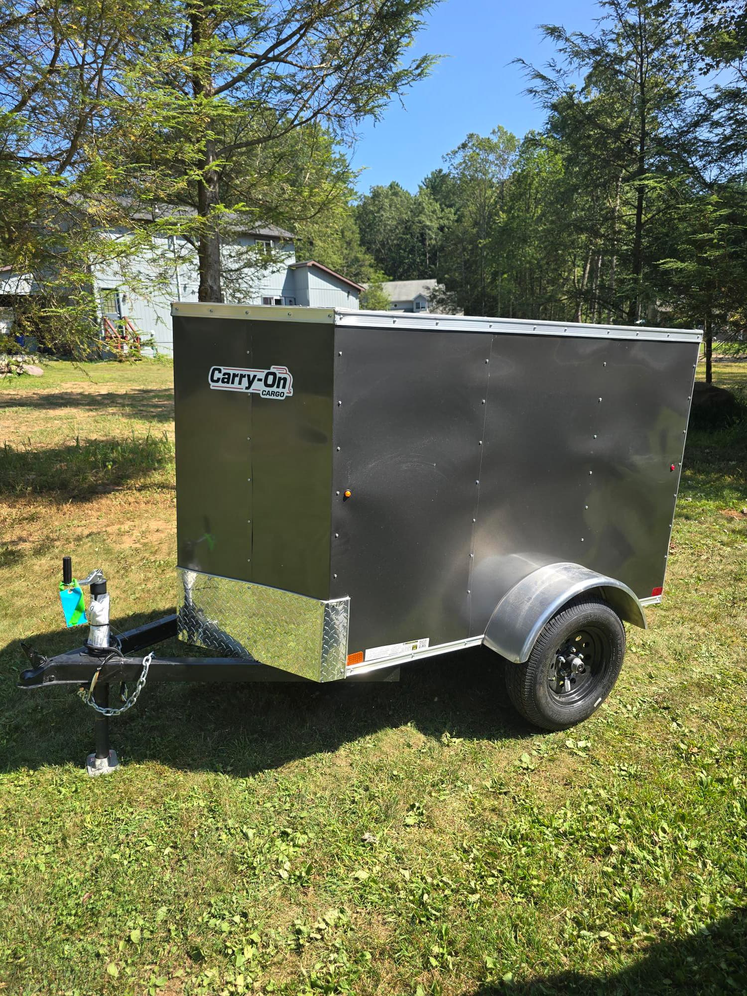 4x6ft Enclosed Trailer