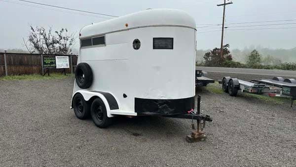 12ft Horse Trailer
