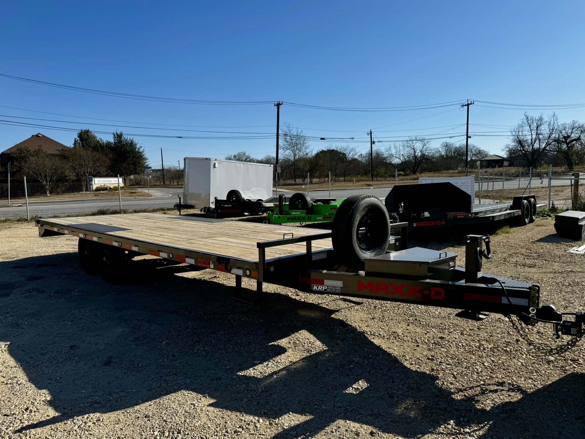 22' MAXXD Deckover Flat Trailer