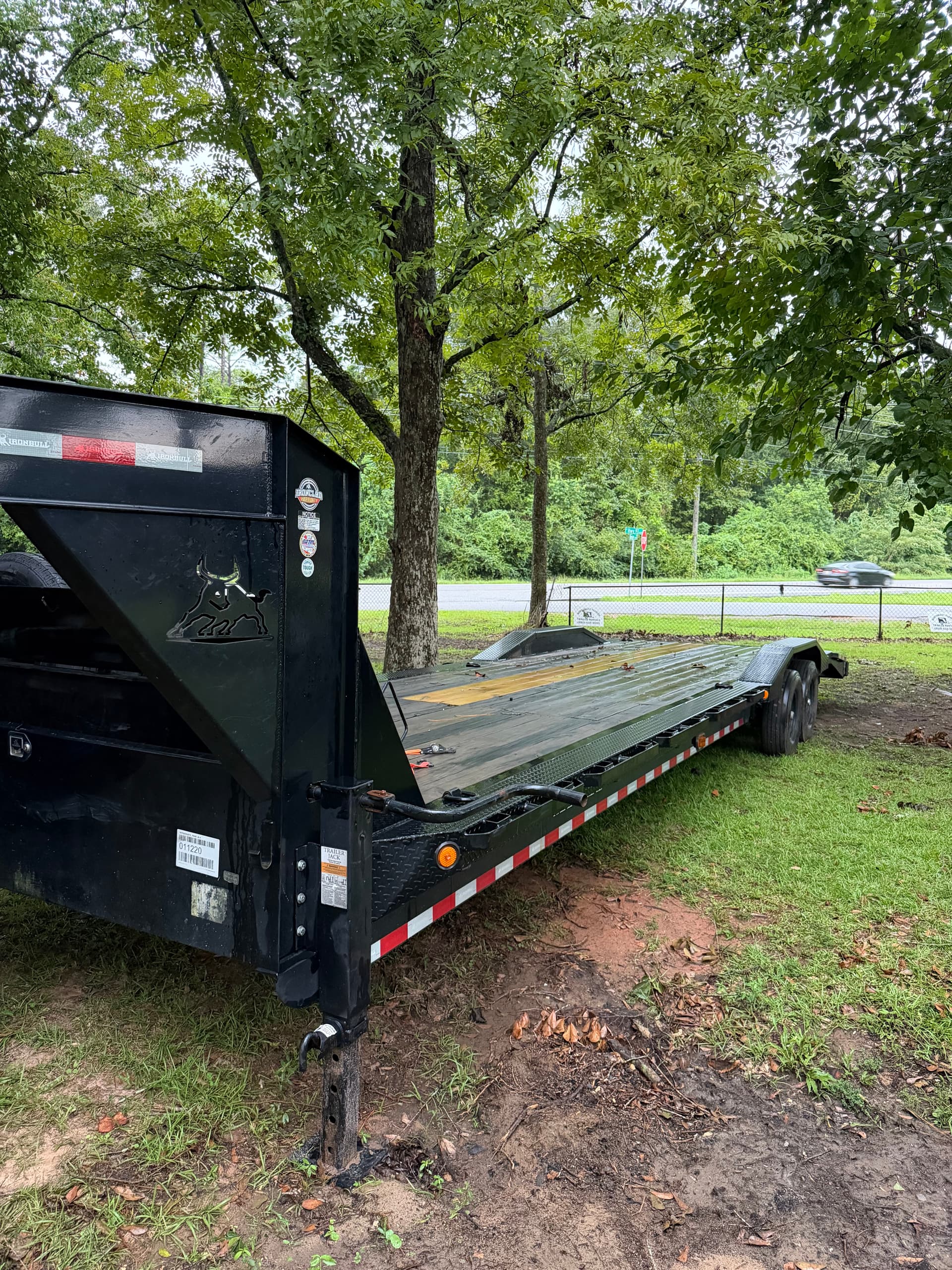 32' Ironbull Gooseneck Lowboy