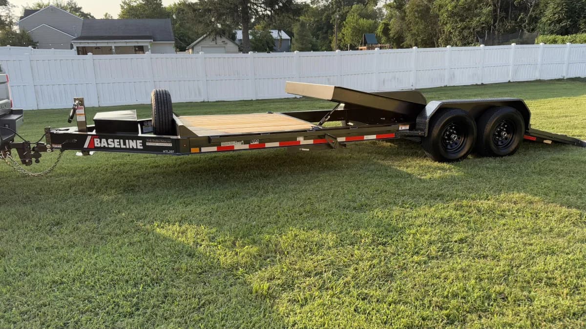 22ft Equipment Tilt Trailer